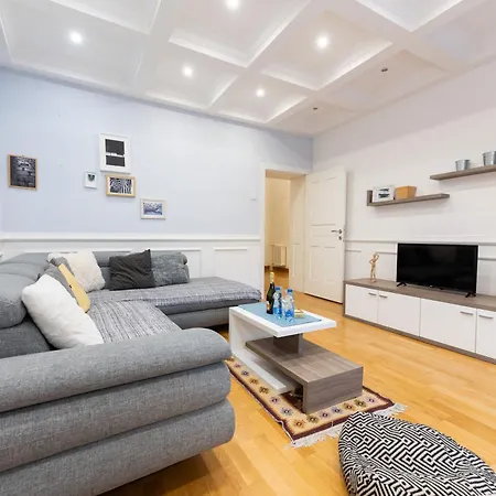 公寓 Central Belgrade Apartments 贝尔格莱德